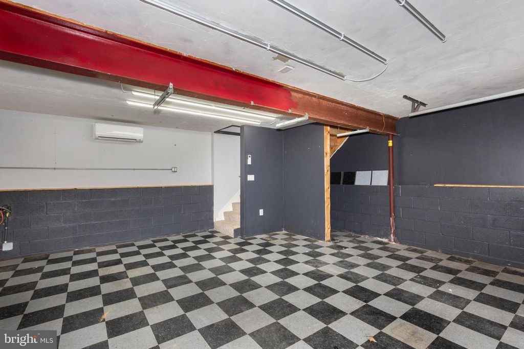 Image 36 of property listing at 6617 STIRRUP CT, Eldersburg, MD 21784