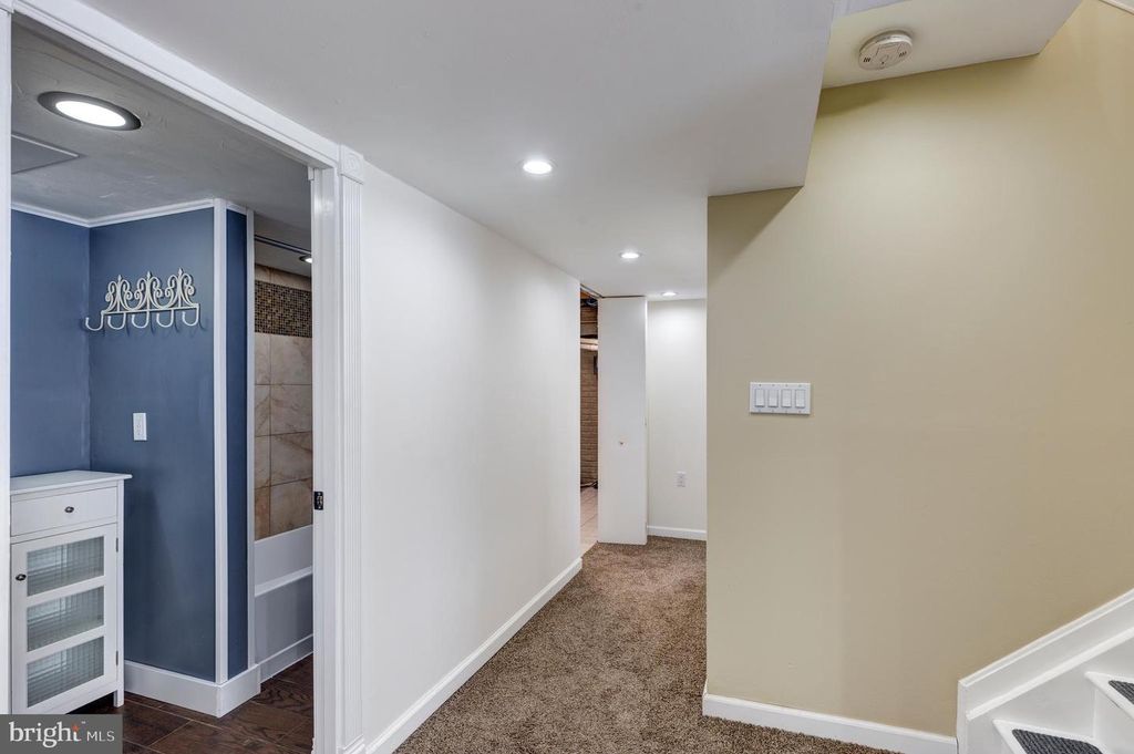 Image 41 of property listing at 6617 STIRRUP CT, Eldersburg, MD 21784