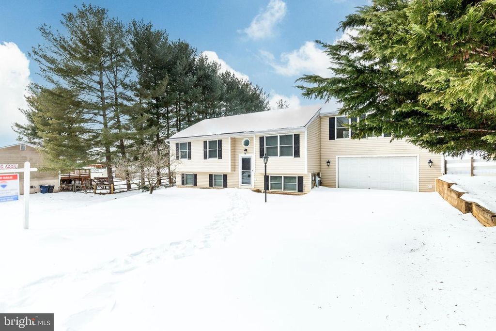 Image 47 of property listing at 6617 STIRRUP CT, Eldersburg, MD 21784