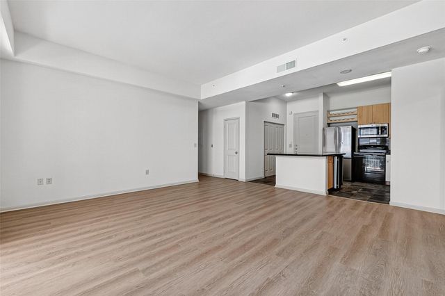 3505 Sage 115, Houston, TX 77056