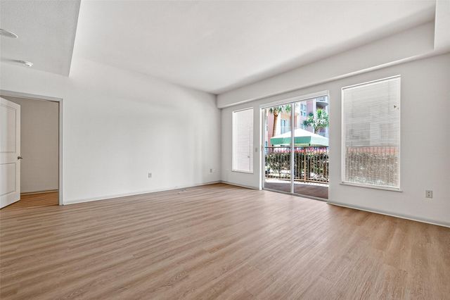 3505 Sage 115, Houston, TX 77056