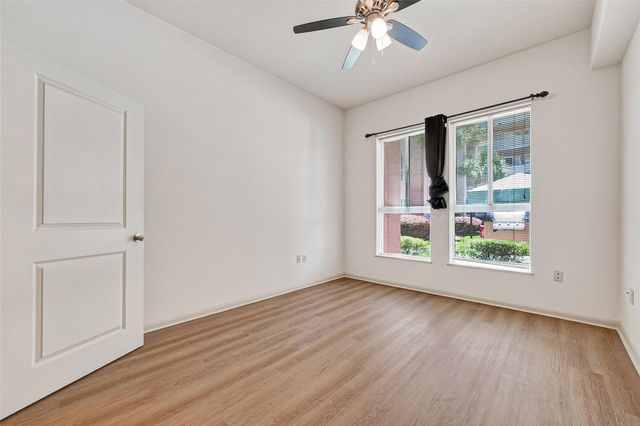 3505 Sage 115, Houston, TX 77056