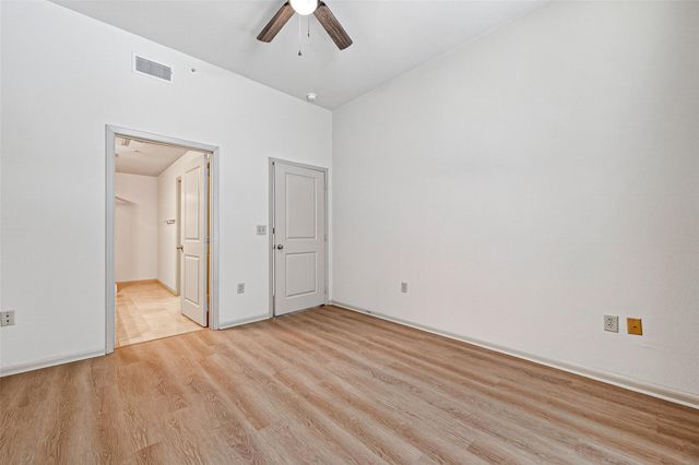 3505 Sage 115, Houston, TX 77056