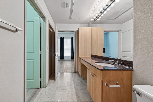 3505 Sage 115, Houston, TX 77056