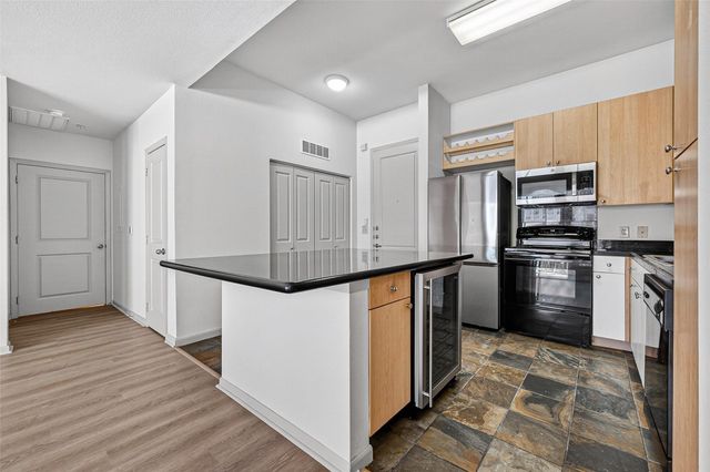 3505 Sage 115, Houston, TX 77056