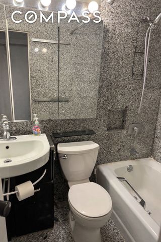 372 5th Ave Apt 7E, New York City, NY 10018