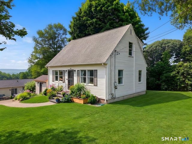 46 First Avenue, Waterford, CT 06385