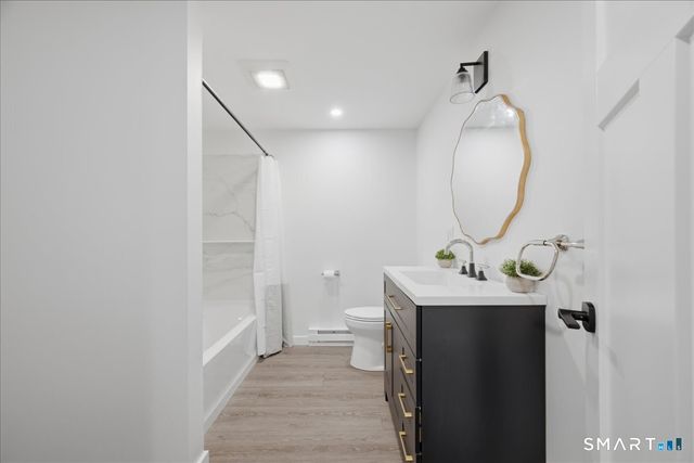 46 First Avenue, Waterford, CT 06385