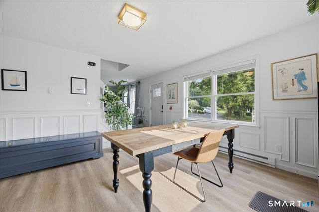 46 First Avenue, Waterford, CT 06385