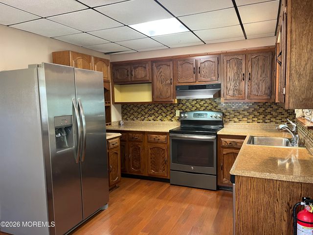 5 Revere Court, Whiting, NJ 08759