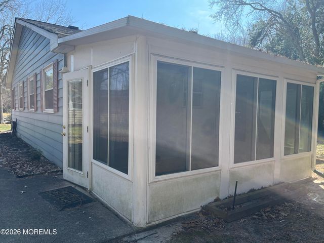 5 Revere Court, Whiting, NJ 08759