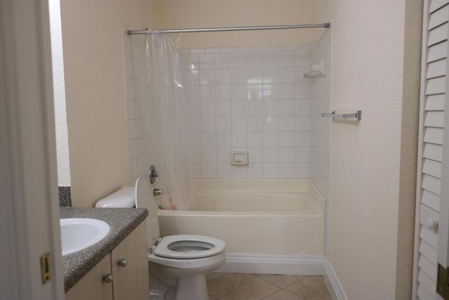 1803 N Flagler Drive 212, West Palm Beach, FL 33407