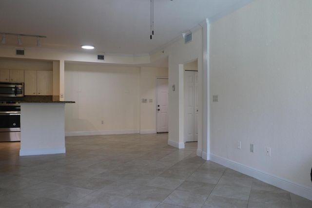 1803 N Flagler Drive 212, West Palm Beach, FL 33407