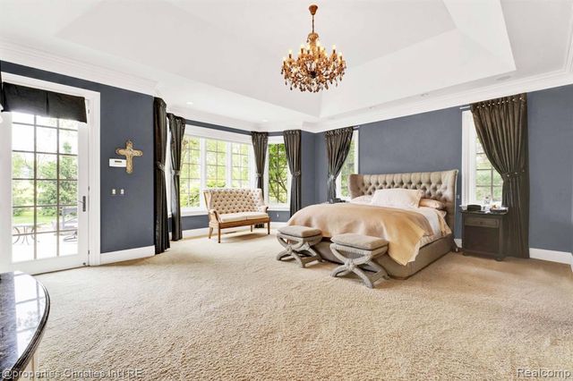 3715 Lahser Road, Bloomfield Hills, MI 48304