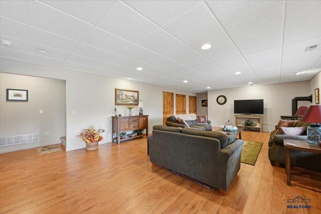 12182 WASHINGTON LOOP, Sturgis, SD 57785