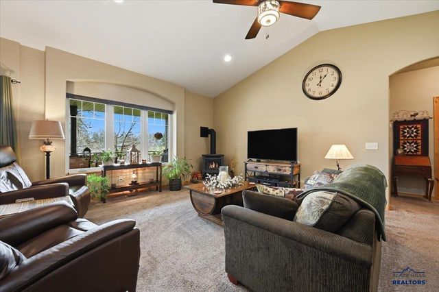 12182 WASHINGTON LOOP, Sturgis, SD 57785
