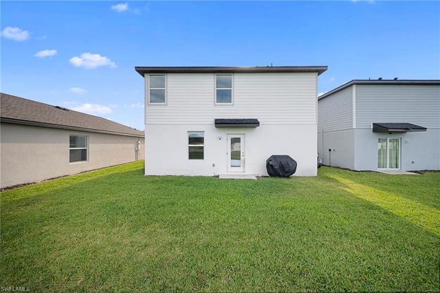 17404 monte isola WAY, North Fort Myers, FL 33917