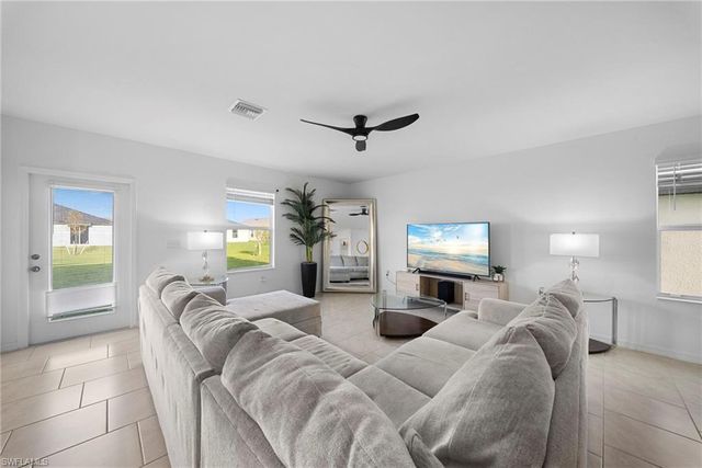 17404 monte isola WAY, North Fort Myers, FL 33917