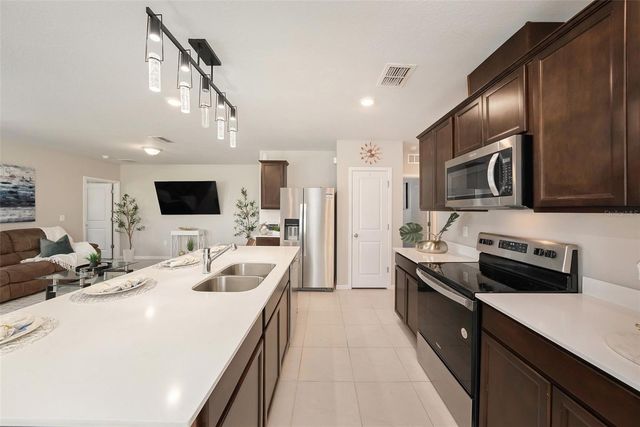 30364 MARQUETTE AVENUE, Wesley Chapel, FL 33545