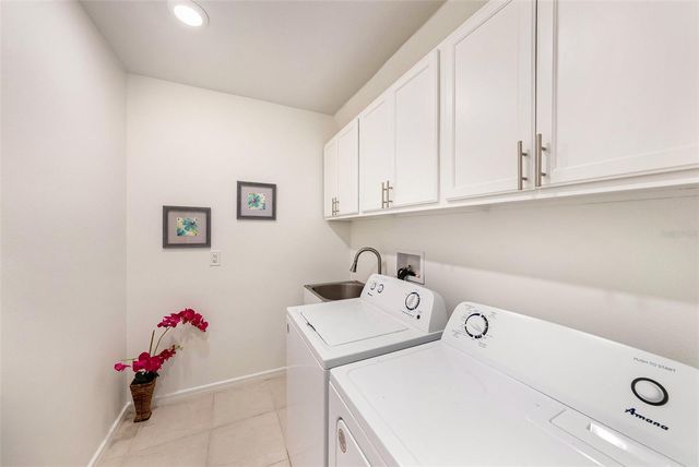 30364 MARQUETTE AVENUE, Wesley Chapel, FL 33545