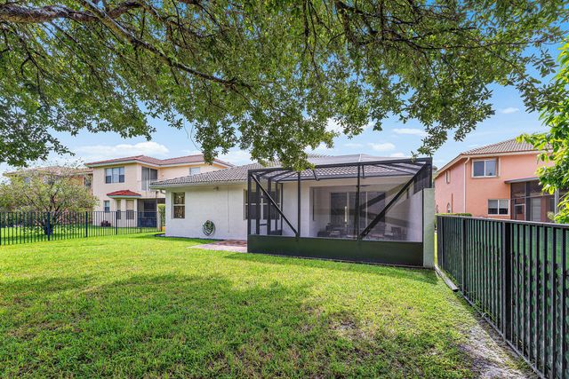 310 VENICE Boulevard 310, Royal Palm Beach, FL 33411