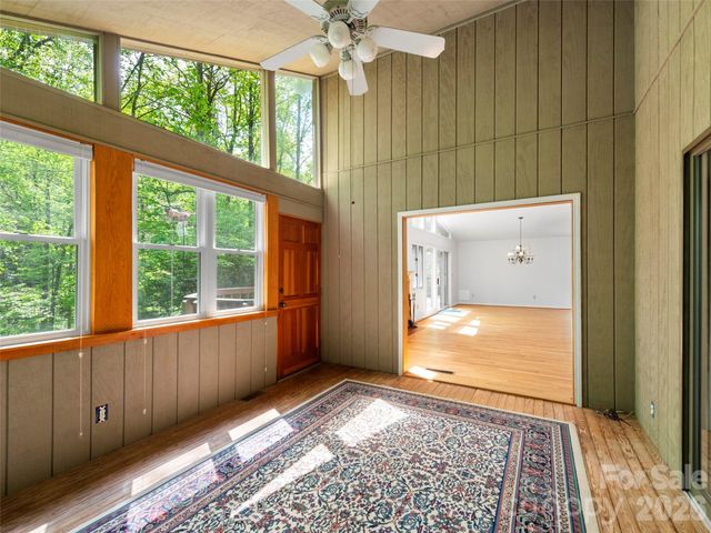 22 Delacy Drive, Hendersonville, NC 28739