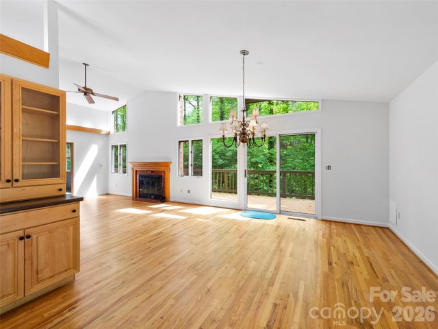 22 Delacy Drive, Hendersonville, NC 28739
