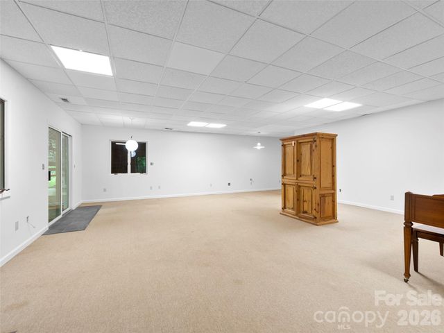22 Delacy Drive, Hendersonville, NC 28739