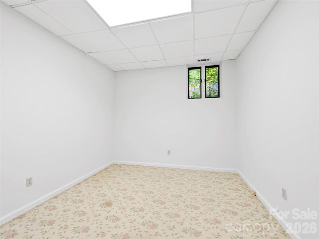 22 Delacy Drive, Hendersonville, NC 28739