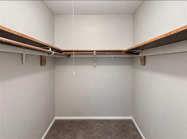 11806 E 58th Street, Kansas City, MO 64133