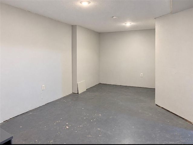 11806 E 58th Street, Kansas City, MO 64133