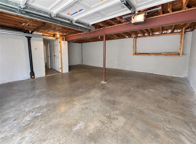 11806 E 58th Street, Kansas City, MO 64133