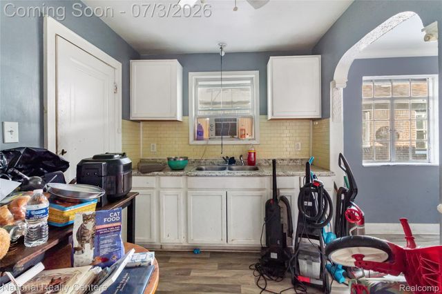 14376 Mansfield Street, Detroit, MI 48227