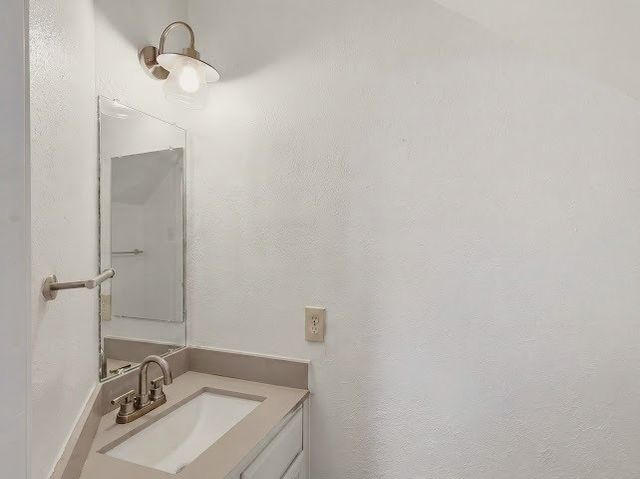 9696 Walnut Street 1304, Dallas, TX 75243