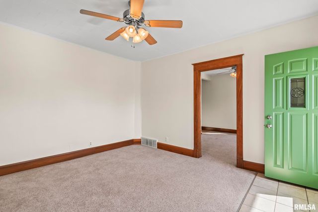 2010 N 16TH Street, Springfield, IL 62702