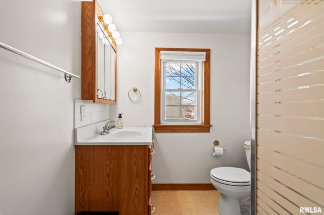 2010 N 16TH Street, Springfield, IL 62702