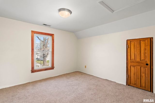 2010 N 16TH Street, Springfield, IL 62702