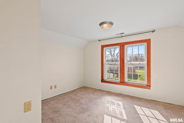 2010 N 16TH Street, Springfield, IL 62702