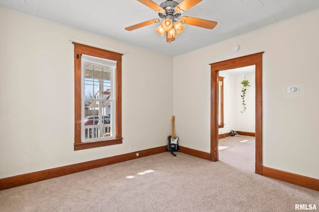 2010 N 16TH Street, Springfield, IL 62702