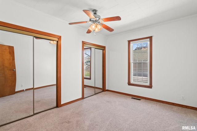 2010 N 16TH Street, Springfield, IL 62702