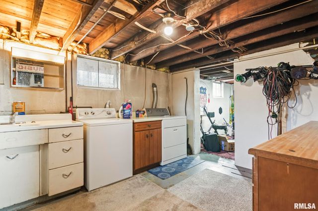 2010 N 16TH Street, Springfield, IL 62702