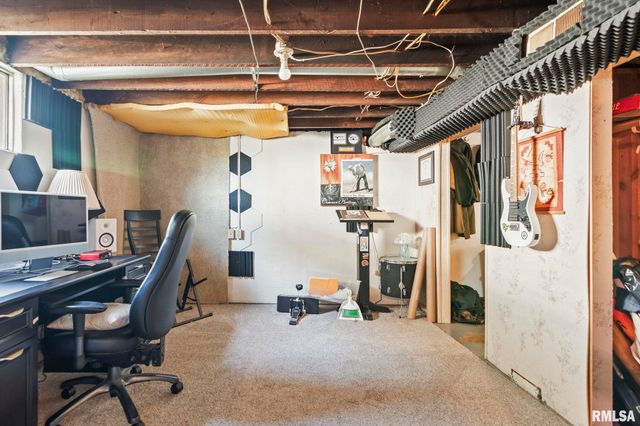 2010 N 16TH Street, Springfield, IL 62702