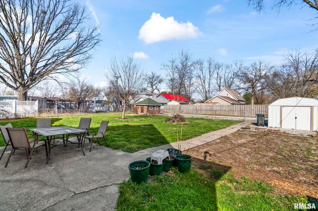 2010 N 16TH Street, Springfield, IL 62702