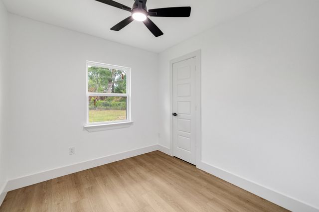 9814 Bluffcreek Drive, Dallas, TX 75227