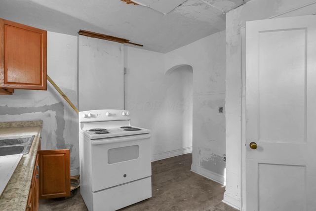 862 Fairwood Avenue, Columbus, OH 43205