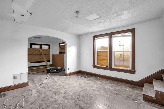 862 Fairwood Avenue, Columbus, OH 43205