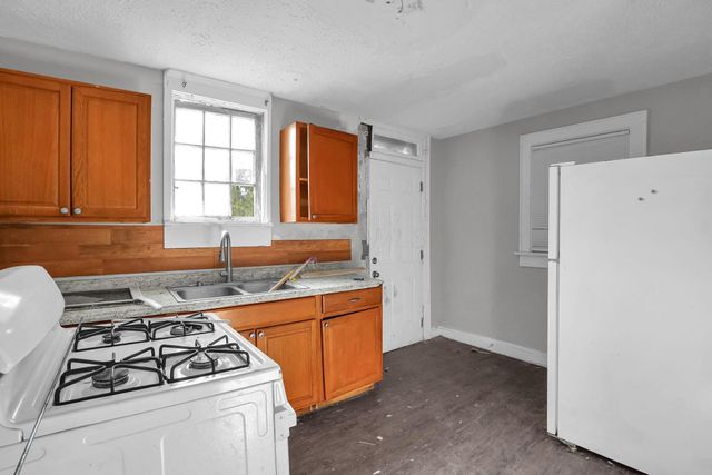 862 Fairwood Avenue, Columbus, OH 43205