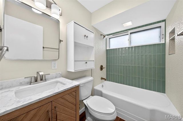 8205 Midwood Avenue, Berkeley, MO 63134