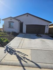 12868 Spotted Wren Cir, Rancho Cordova, CA 95742