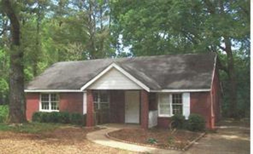 648 N Rope Mill Road, Woodstock, GA 30188